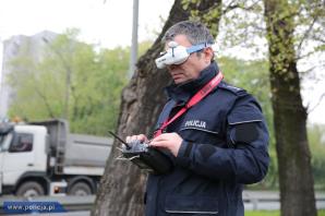 Dronami uderzają w piratów drogowych. Nowatorski pomysł śląskiej drogówki!