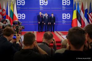[VIDEO] Szczyt B9. Prezydent Karol Nawrocki: Jedność jest naszą największą siłą