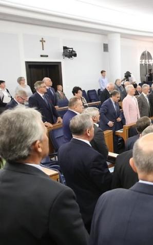 Senat nie wyraził zgody na zarządzenie przez Prezydenta Rzeczypospolitej Polskiej ogólnokrajowego październikowego referendum