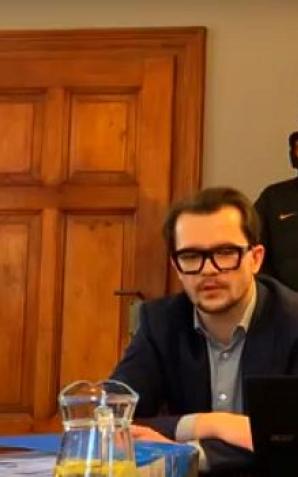 [VIDEO] Czy Sąd w Wałbrzychu kieruje się w swoich postanowieniach należycie rozumianym dobrem dzieci? Konferencja Prasowa Krzysztofa Rutkowskiego dla miejscowych dziennikarzy w sprawie koszmaru dzieci w wieku 4 i 6 lat