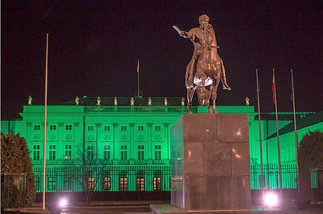 Iluminacja z okazji Narodowego Dnia Życia