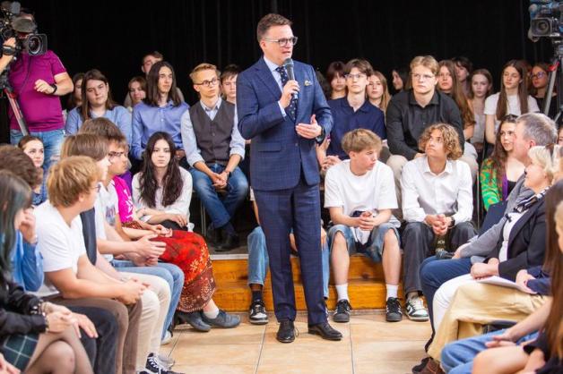 [VIDEO] Parlamentaryzm i Demokracja: Lekcja Obywatelska z Szymonem Hołownią - Wrocław 2024